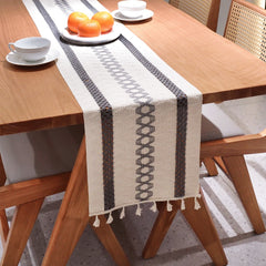 AimHave Grey Boho Woven Table Runner – Macrame Crochet Geometric Table Runner with Tassels for Modern Farmhouse Decor