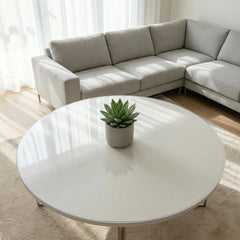 Round clear PVC living room mat, transparent coffee table protector, waterproof and heat-resistant glass-like guard.