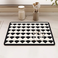 AimHave Shallow Ripple Diatomite Mat – Black & White Geometric Fan Soft Quick-Dry Bath & Kitchen Mat, Non-Slip Low Profile Dish Drying Runner